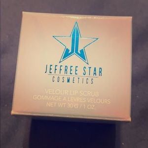 Jeffree Star Velour Lip Scrub